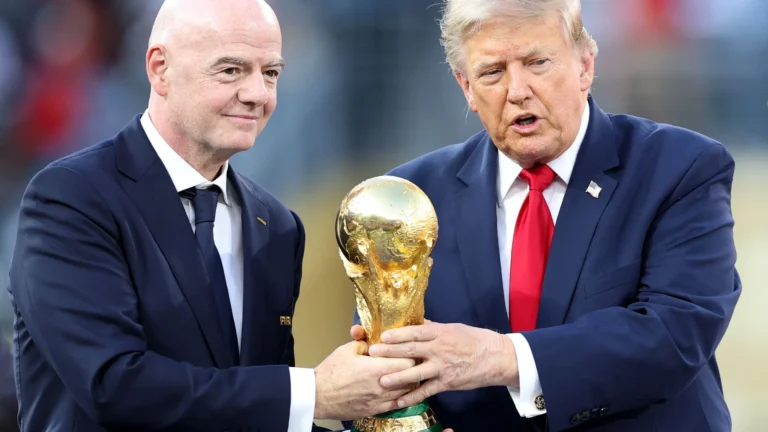 إنفانتينو يواجه تحدياً جديداً بعد عدم استجابة نداءات دعم دونالد ترامب