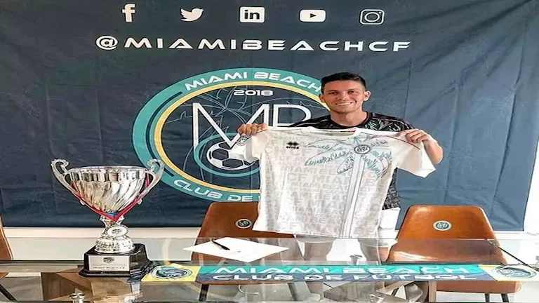 احتجاز لاعب أرجنتيني من قبل سلطات الهجرة الأمريكية خلال رحلة فريقه