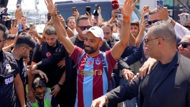 استقبال تاريخي لمحمد صلاح في مدينة طرابزون (فيديو)