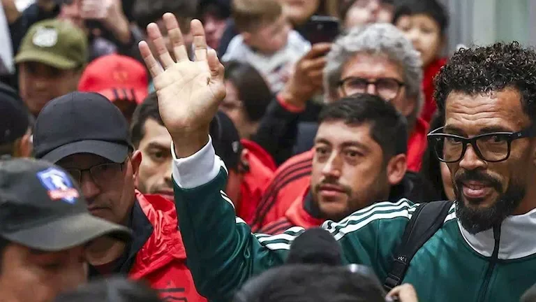 استقبال مميز لحارس الرأس الأخضر قبل انتقاله إلى نادي كولو كولو