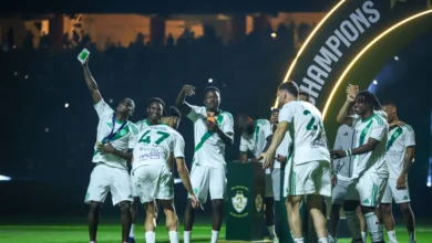 الأهلي يفاجئ محترفه قبل كلاسيكو الهلال