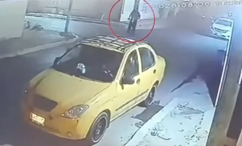 الإطاحة بمتهم بحرق مركبة مواطن في منطقة الغزالية 1 الإطاحة بمتهم بحرق مركبة مواطن في منطقة الغزالية