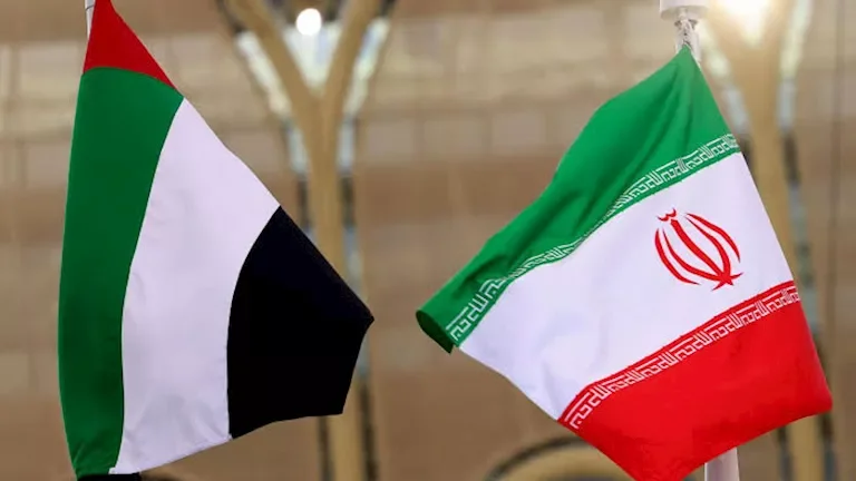 الإمارات توقف كافة المعاملات التجارية والمالية مع إيران