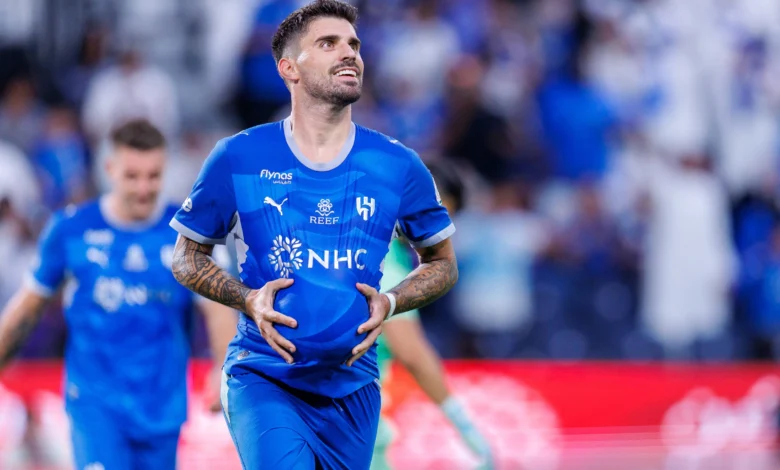 القنوات الناقلة لمباراة الفيحاء والهلال في دوري روشن السعودي 2026-2027 وكيفية مشاهدتها عبر الإنترنت