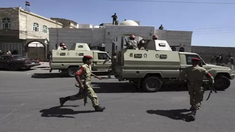 القوات المسلحة اليمنية: مقتل وإصابة عناصر حوثية بقصف مدفعي غربي قعطبة
