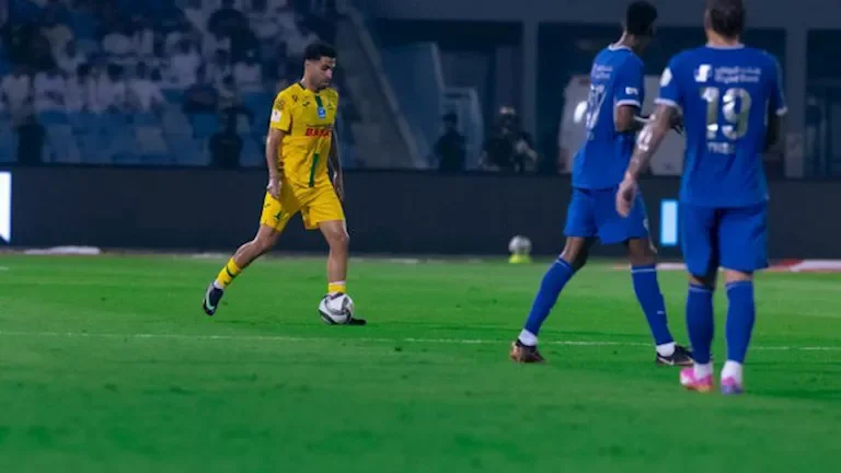 الهلال يحقق فوزاً كبيراً على الخليج بخماسية في دوري روشن