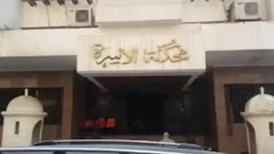 "امرأة تطلب خلع زوجها بسبب عدم تحمل المسؤولية المالية: 'يقول لي أنتي أكبر مني وأصرفي على البيت'"