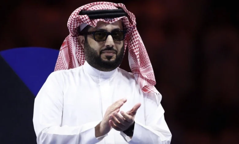 انسحاب مفاجئ: تركي آل الشيخ يتخلى رسمياً عن شراء نادٍ إنجليزي عريق