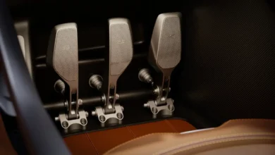 انطلاق هينيسي بلاكبيرد هايبركار الجديدة كلياً بناقل حركة يدوي ومحرك V8 بقوة 850 حصان 3 انطلاق هينيسي بلاكبيرد هايبركار الجديدة كلياً بناقل حركة يدوي ومحرك V8 بقوة 850 حصان
