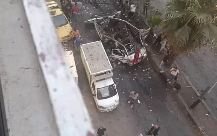 انفجار عبوة ناسفة في حافلة ركاب بريف دمشق يوقع 7 إصابات وأشلاء بشرية