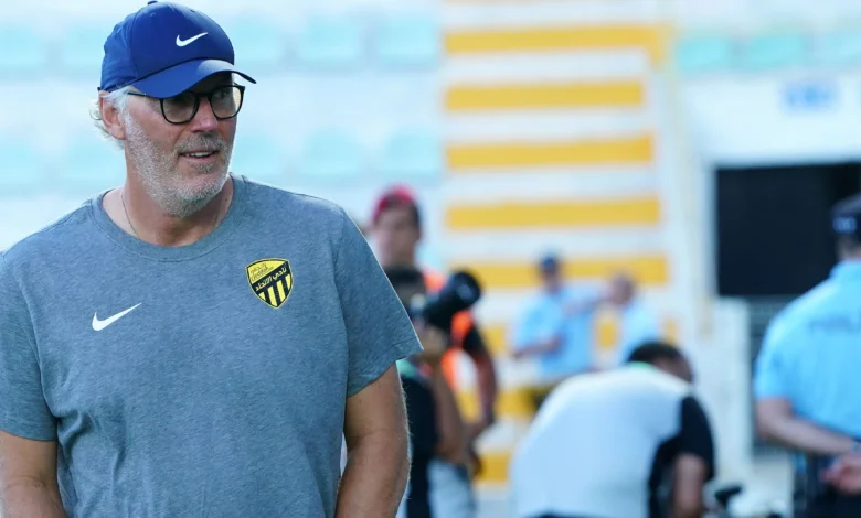 بلان يكتشف جوهرة جديدة.. الاتحاد يجدد عقد لاعبه الشاب