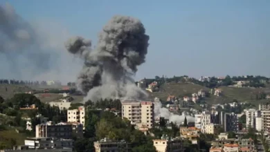 تصعيد إسرائيلي في جنوب لبنان: انفجار وقصف مدفعي على مناطق متعددة