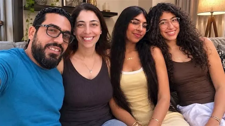 تفاصيل مذبحة التجمع: 3 رصاصات للأب و5 للزوجة وطفلتيها من قبل المتهم