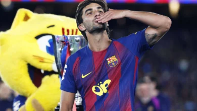 توريس يوجه ضربة قاسية لبرشلونة من أمريكا.. وغضب في الكامب نو