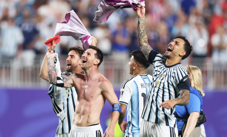 ثلاثي الأرجنتين: ميسي، إرثك يتحدث عن أعظم لاعب في التاريخ