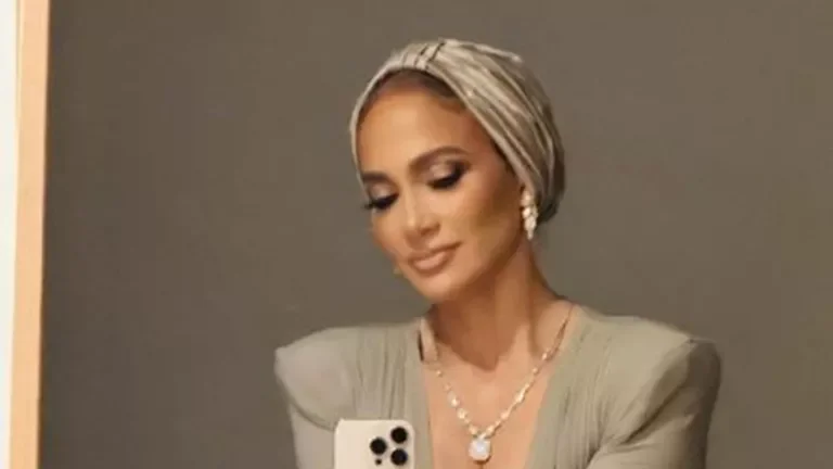 جينيفر لوبيز تعيد نشر صورة من مصر: "شعرت بأنني أبدو لطيفة"
