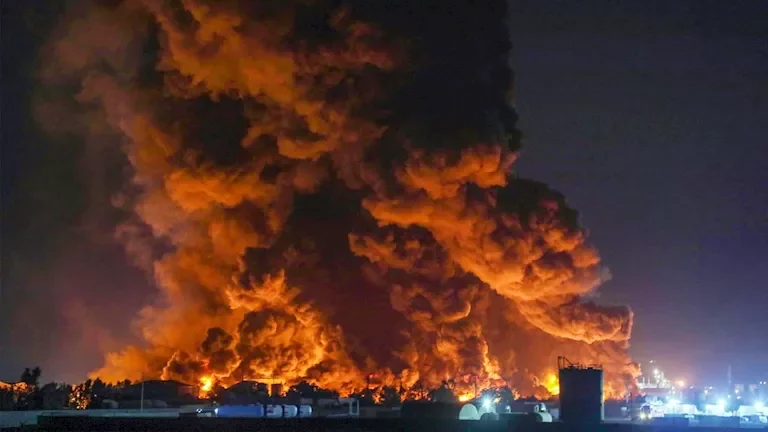حريق ضخم في مستودع وقود بأربيل العراقية يثير القلق المحلي 1 حريق ضخم في مستودع وقود بأربيل العراقية يثير القلق المحلي