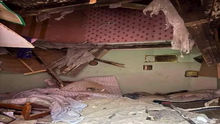 رفع ركام عقار حدائق القبة المنهار باستخدام لوادر محافظة القاهرة