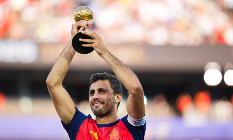 رودري يختار برشلونة بالإجماع ويترك ريال مدريد في صدمة