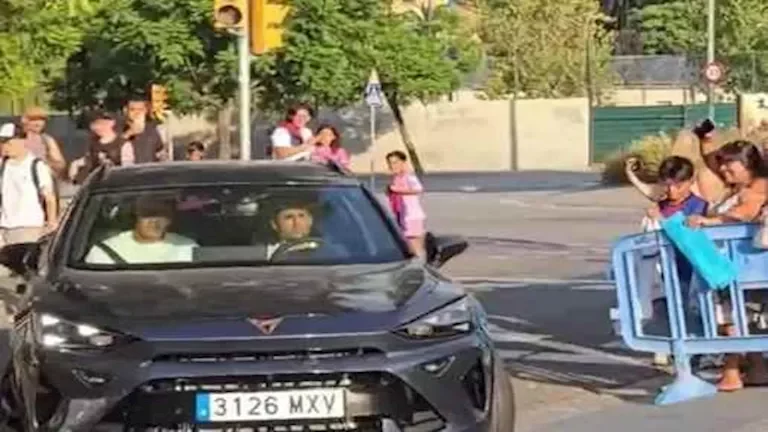 رودري يصل المدينة الرياضية ببرشلونة للخضوع للكشف الطبي قبل الإعلان الرسمي 1 رودري يصل المدينة الرياضية ببرشلونة للخضوع للكشف الطبي قبل الإعلان الرسمي