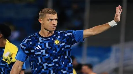 رونالدو يفاجئ لاعبي نادي النصر السعودي في الدمام - شاهد التفاصيل! 1 رونالدو يفاجئ لاعبي نادي النصر السعودي في الدمام - شاهد التفاصيل!