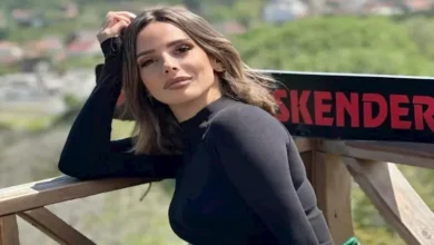 ريتاج ابنة إيمان العاصي تشارك 15 صورة مع والدتها وتعلق الجمهور على الشبه