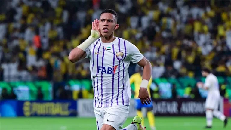 سفيان رحيمي يتوج بجائزة أفضل لاعب في الدوري الإماراتي متفوقًا على ربيعة 1 سفيان رحيمي يتوج بجائزة أفضل لاعب في الدوري الإماراتي متفوقًا على ربيعة