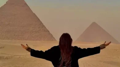 سلمى أبو ضيف بدون مكياج وياسمين عبدالعزيز أمام الأهرامات في 24 ساعة