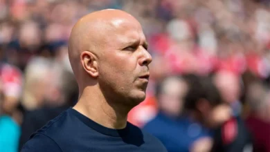 سلوت يكسر صمته ويعلق على أنباء توليه تدريب منتخب هولندا