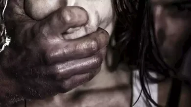 سيدة في الوراق تنجو من محاولة اغتصاب بفضل كبشة مطبخ