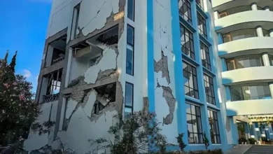 صور توثق آثار الزلزال بقوة 7.7 درجات في إندونيسيا 2 صور توثق آثار الزلزال بقوة 7.7 درجات في إندونيسيا
