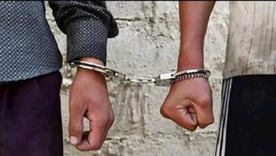 "ضبط شقيقين بتهمة التعدي على أرملة شقيقهما بسبب خلاف على منزل العائلة"