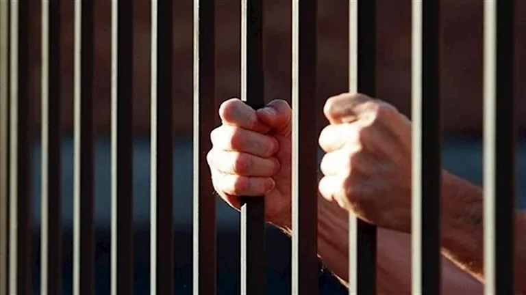ضبط صاحب شركة متهم بالنصب على المواطنين بحكم 51 سنة حبس في 53 قضية