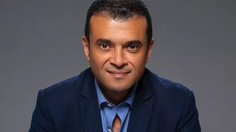 عصام شعبان يعلن وفاة والدته ويحدد موعد ومكان الجنازة