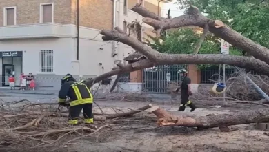 عواصف وفيضانات قوية تضرب شمال إيطاليا وتؤثر على 4 طائرات