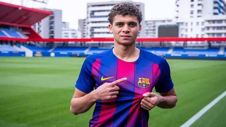 فليك يحدد مصير حمزة عبد الكريم مع برشلونة بعد قراراته الأخيرة