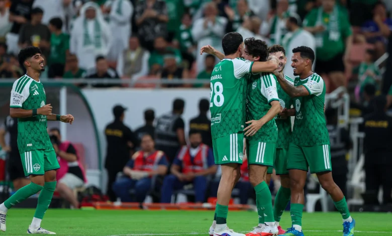 فيديو: أبو الشامات يسجل بتمريرة سبيرتسيان ويمنح الأهلي التقدم على أوكلاند سيتي 1 فيديو: أبو الشامات يسجل بتمريرة سبيرتسيان ويمنح الأهلي التقدم على أوكلاند سيتي