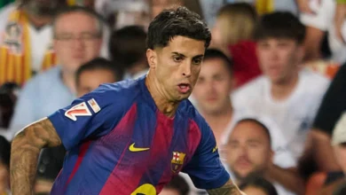 كانسيلو ينتظر إنجازاً تاريخياً غير مسبوق مع برشلونة