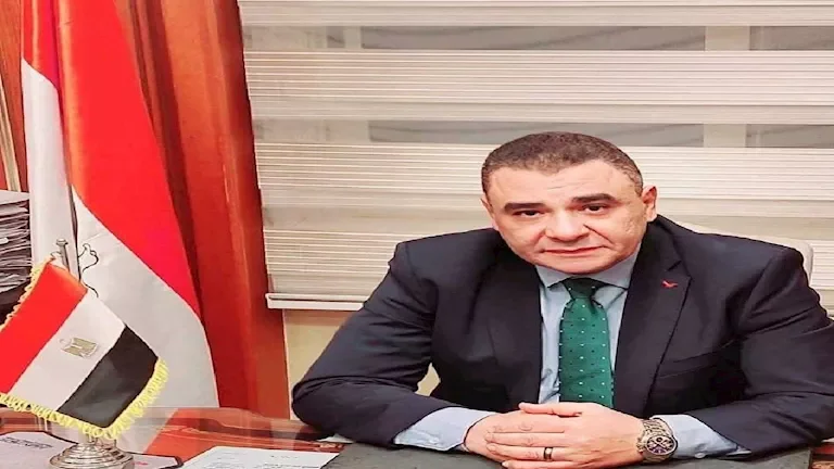 محامٍ يكشف الاتهامات والعقوبات المحتملة لشركات المحمول الأربع بعد إحالتها للنيابة