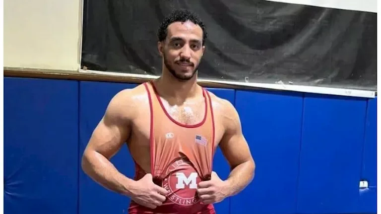 محمد الشامي يعتذر لوالديه ويكشف أسباب مغادرته بعثة منتخب المصارعة
