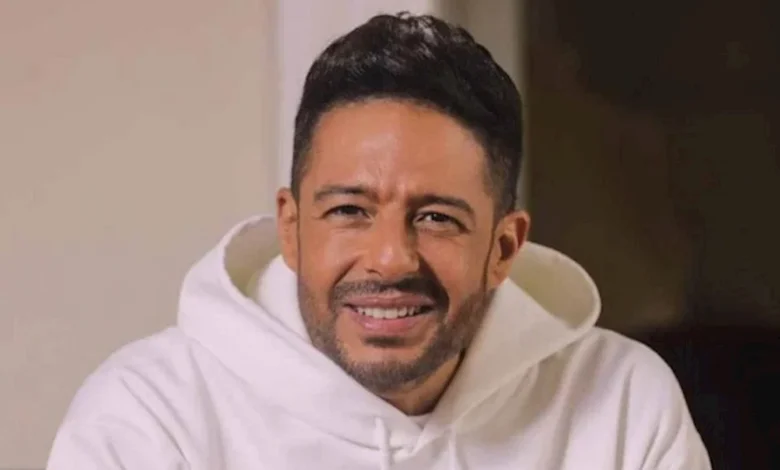 محمد حماقي يكثف استعداداته لحفله الكبير في رأس الحكمة