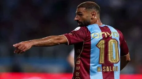 محمد صلاح يتفاعل بعد استقباله طرابزون الهدف الرابع أمام فيرنشيفاروشي (فيديو)