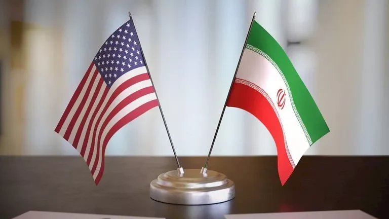 مسؤول إيراني سابق: الإيرانيون أبلغوا الأمريكيين استعدادهم للحرب