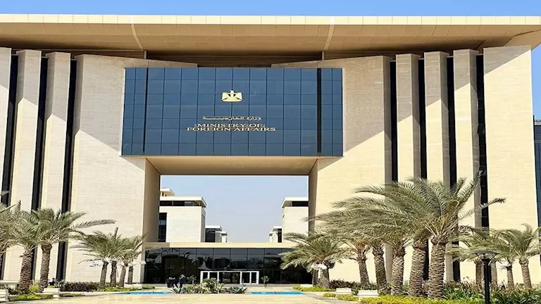 مصر وبريطانيا تؤكدان أهمية تنفيذ خطة ترامب للسلام في غزة