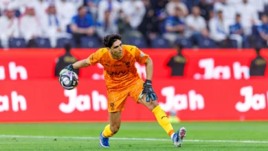 من أمريكا إلى السعودية.. ياسين بونو يؤثر على أداء نجم الهلال!