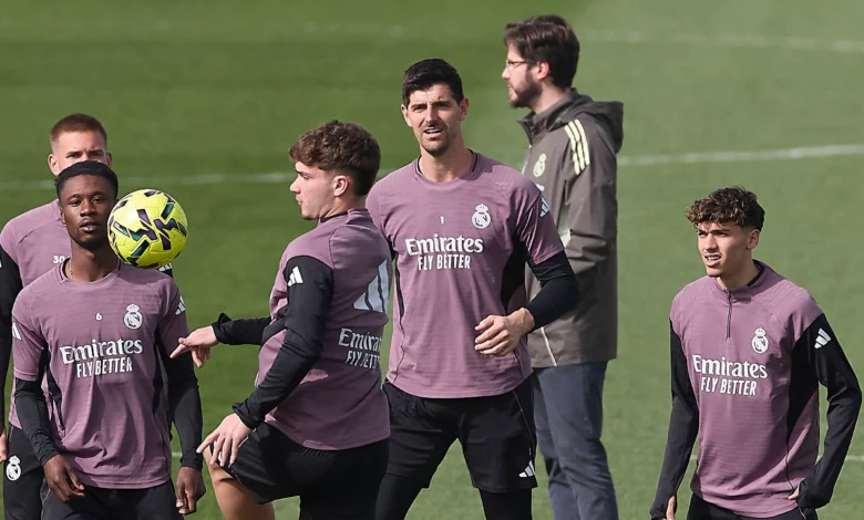 مورينيو يتدخل حاسماً في بقاء نجم ريال مدريد