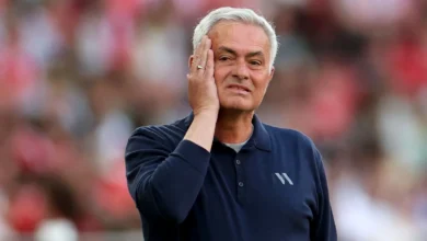 مورينيو يعبّر عن غضبه الشديد تجاه لاعبي ريال مدريد 2 مورينيو يعبّر عن غضبه الشديد تجاه لاعبي ريال مدريد