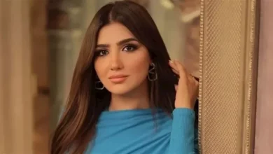 مي عمر تستمتع بعطلتها الصيفية في اليونان أمام سيارة فارهة - صورة 2 مي عمر تستمتع بعطلتها الصيفية في اليونان أمام سيارة فارهة - صورة