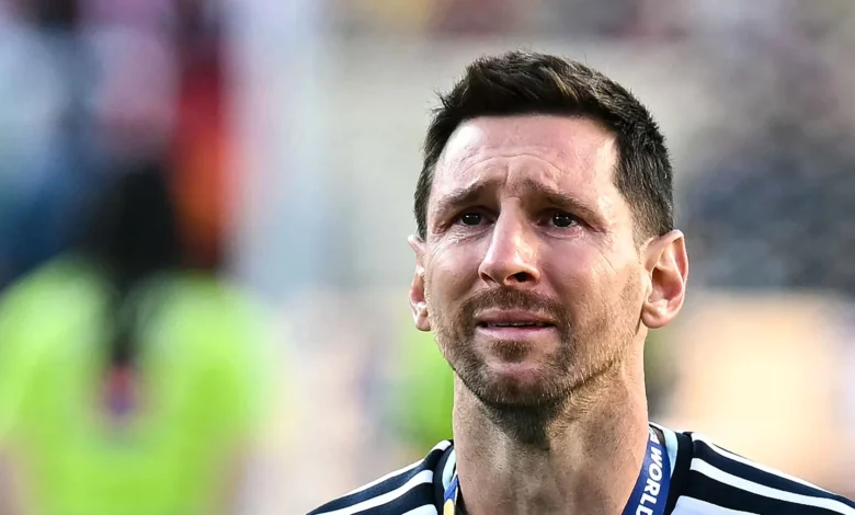 ميسي يغيب عن الملاعب بدون موعد محدد للعودة: صدمة عالمية