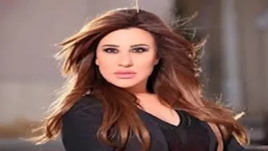 نجوى كرم تروج لأغنيتها "اشتقتلك" وتتجاهل فيديو صدام حسين المفبرك
